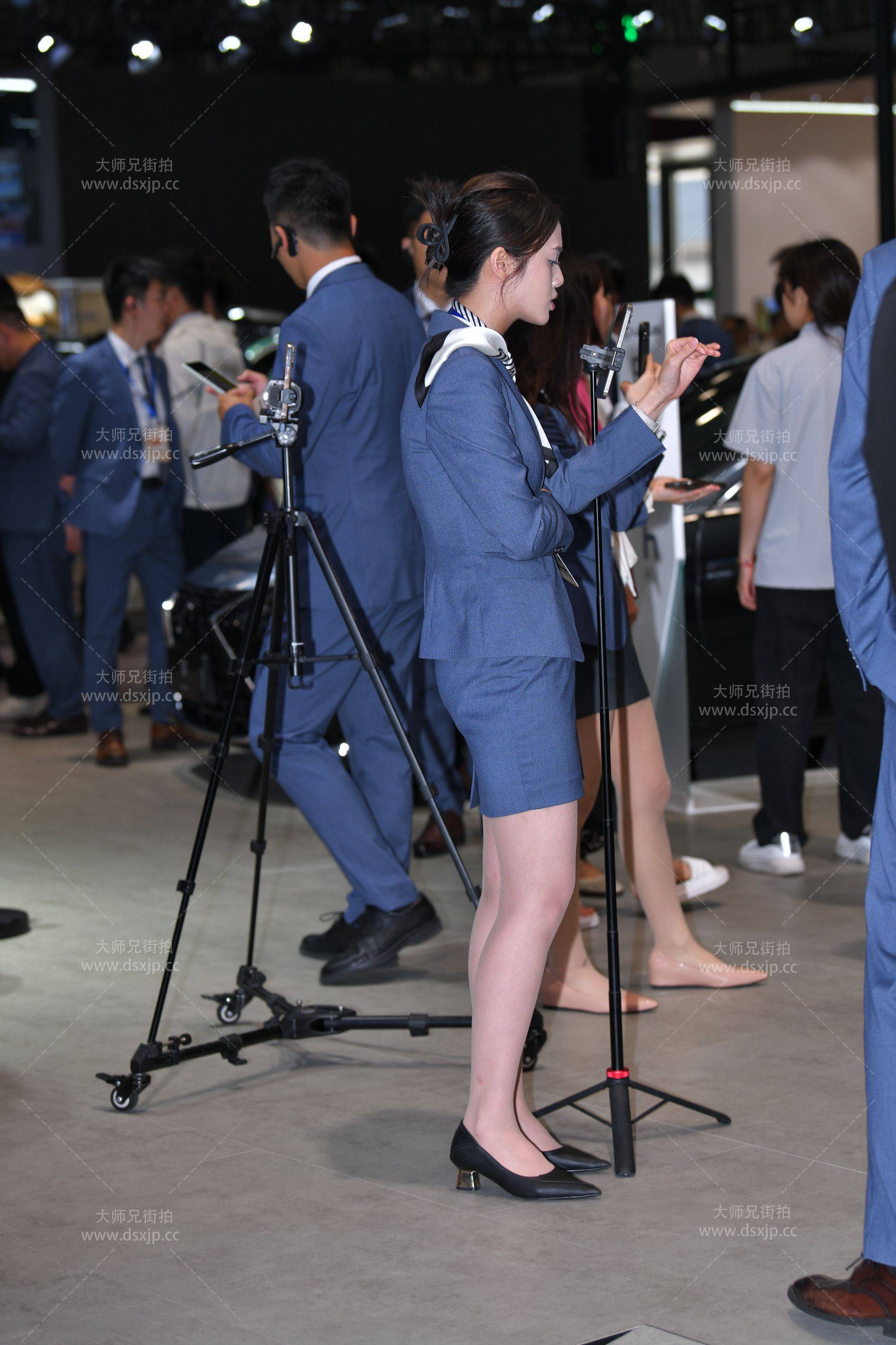 肉丝美腿主播小姐姐