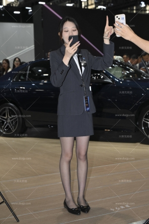 白皙的皮肤【套图+86P】