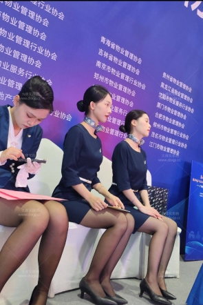 4k视频会务高端案场群黑si形象身材堪比空姐