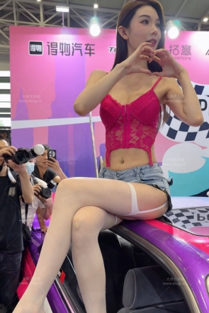 梦夕的热裤甜美【视频】