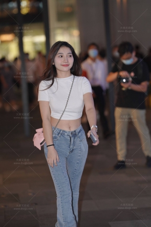 牛仔裤小美女【套图+140P】