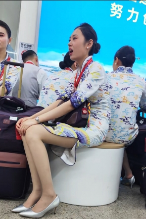 4K视频候机楼偶遇海航空姐旗袍走路坐姿美绝了5分钟