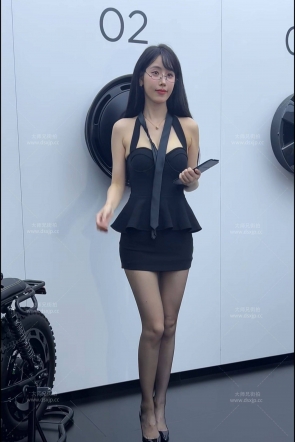 黑丝秘书风