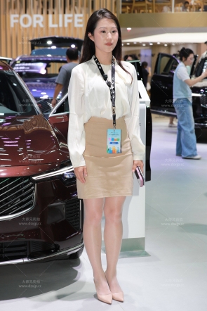 甜美可爱肉丝美腿主播