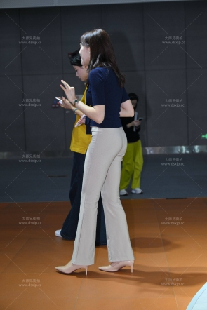 韵味轻淑女-紧身裤主播