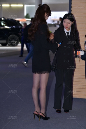 丝袜美腿小姐姐