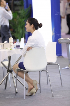 肉丝前台礼仪小姐姐